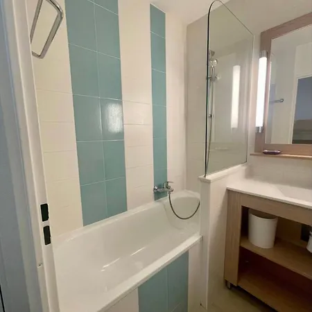 Апартаменты Domaine Valescure St Raphael Piscine Golf